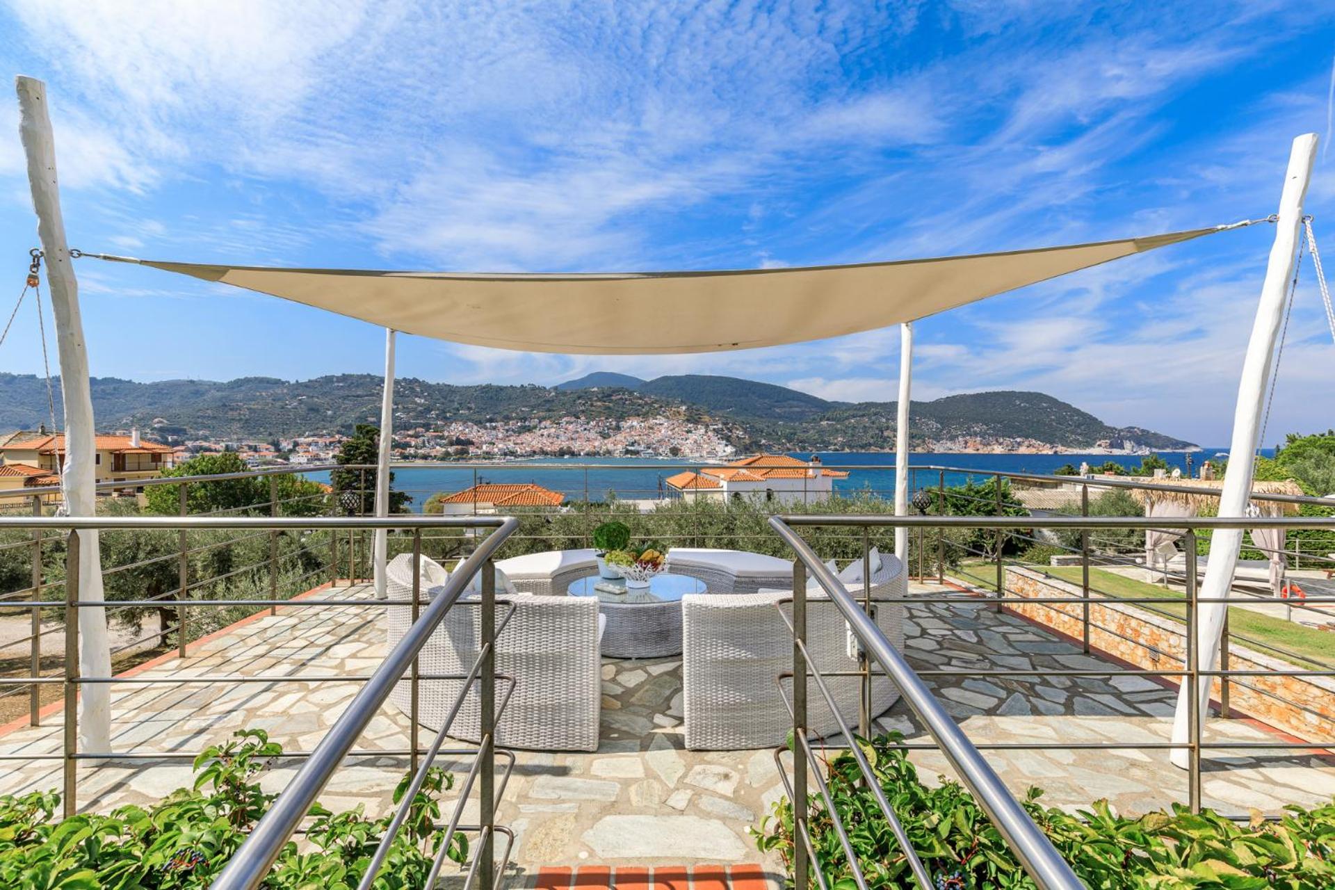 Ourania Studios & Apartments Skopelos Town Exterior photo
